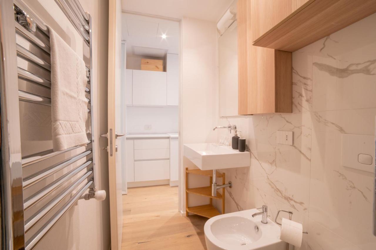 Navigli-Centro-Universita, Amazing New Apartment Milano Dış mekan fotoğraf